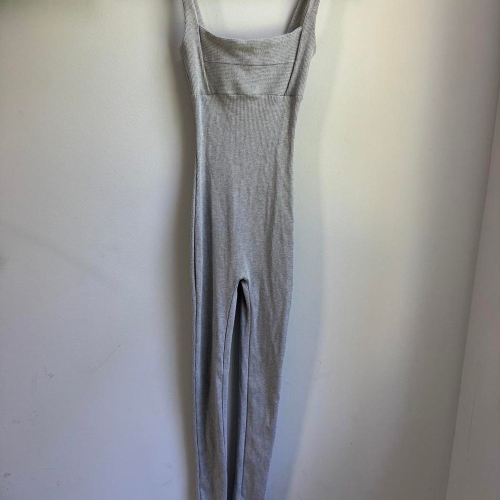 Fashion Nova gray ribbed knit jumpsuit #jumpsuit #ribbed
